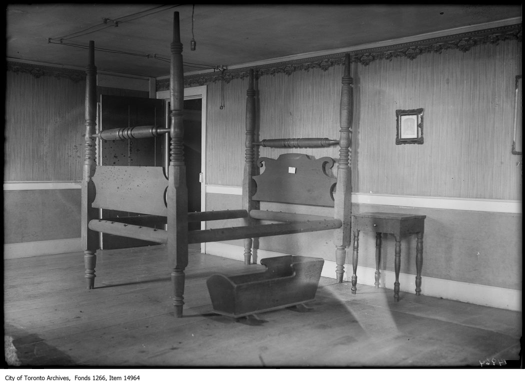 Cherry Hill Tavern, old four-poster bed. - September 23, 1928